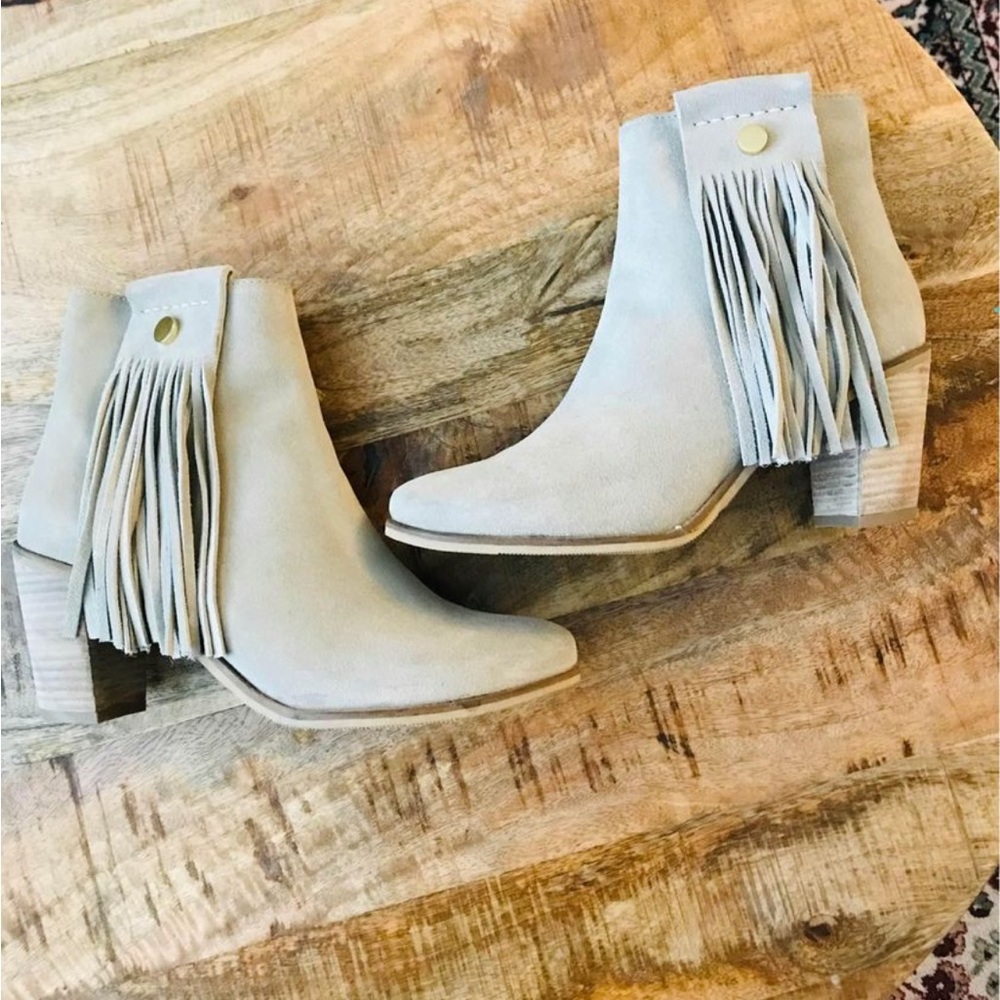 ❌SOLD❌NWOT Hugo boss orange women ankle boots  size 9.5
